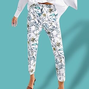 Zara White Floral Cropped Pants
